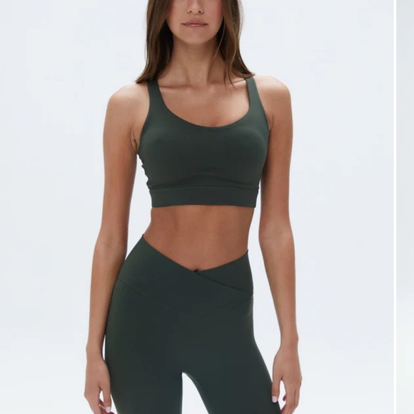 ADANOLA Ultimate Legging & Sporta Bra M Dark Olive Set - Picture 4 of 10